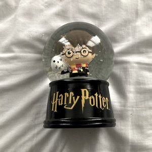 harry potter snow globe